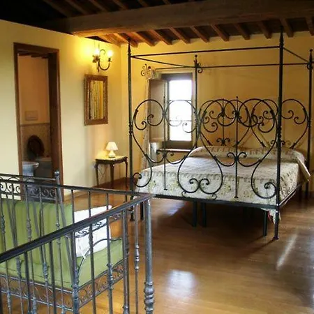 Osteria Di Ramazzano Sleeps 5 Pool